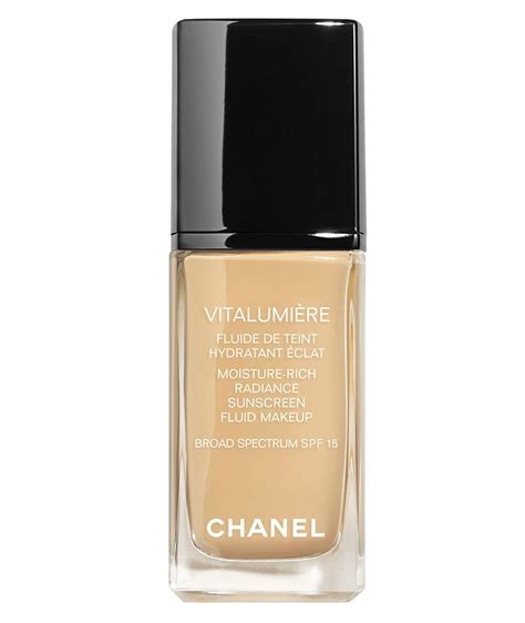 chanel vitalumiere spf15 moisture-rich radiance fluid makeup soft bisque 35|Chanel vitalumiere makeup.